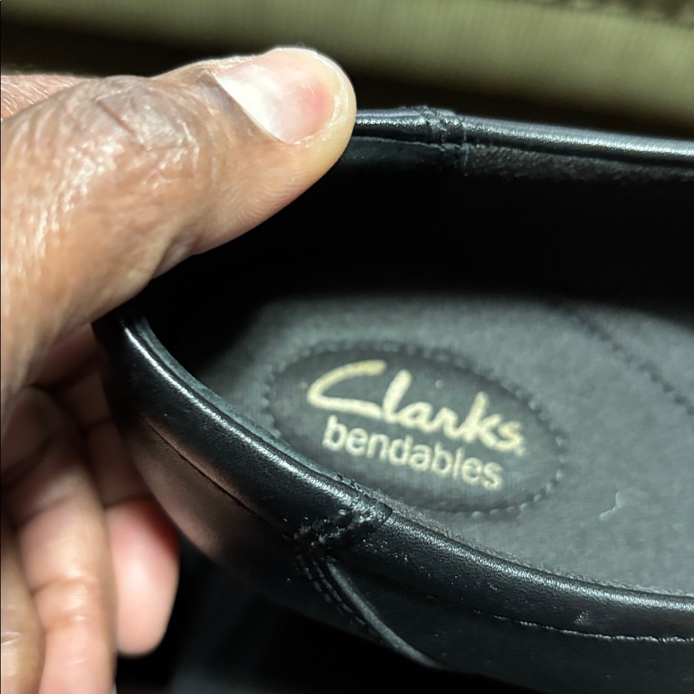 Black Clarks loafers - Picture 10 of 10